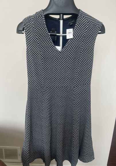 Dress - Picture 2 of 5